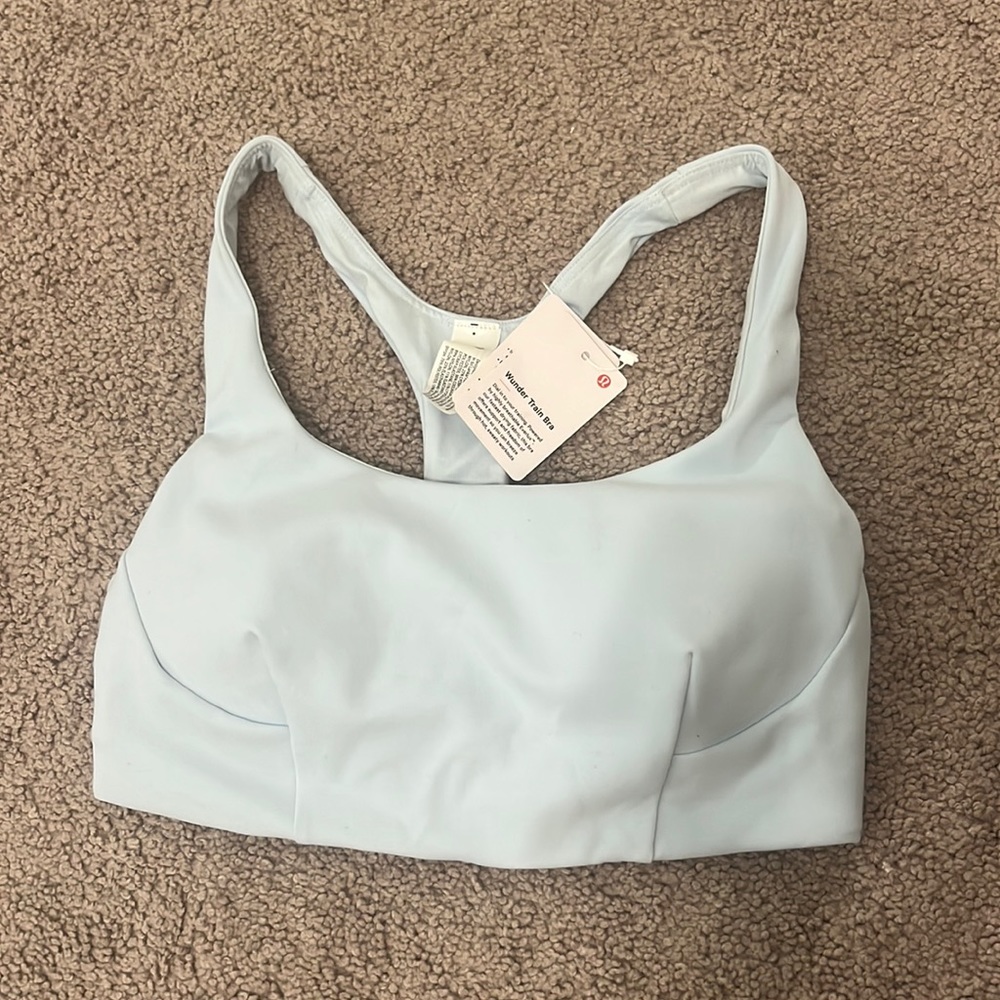 Lululemon wunder train bra in sky blue size 6 C/D cup support new with tag